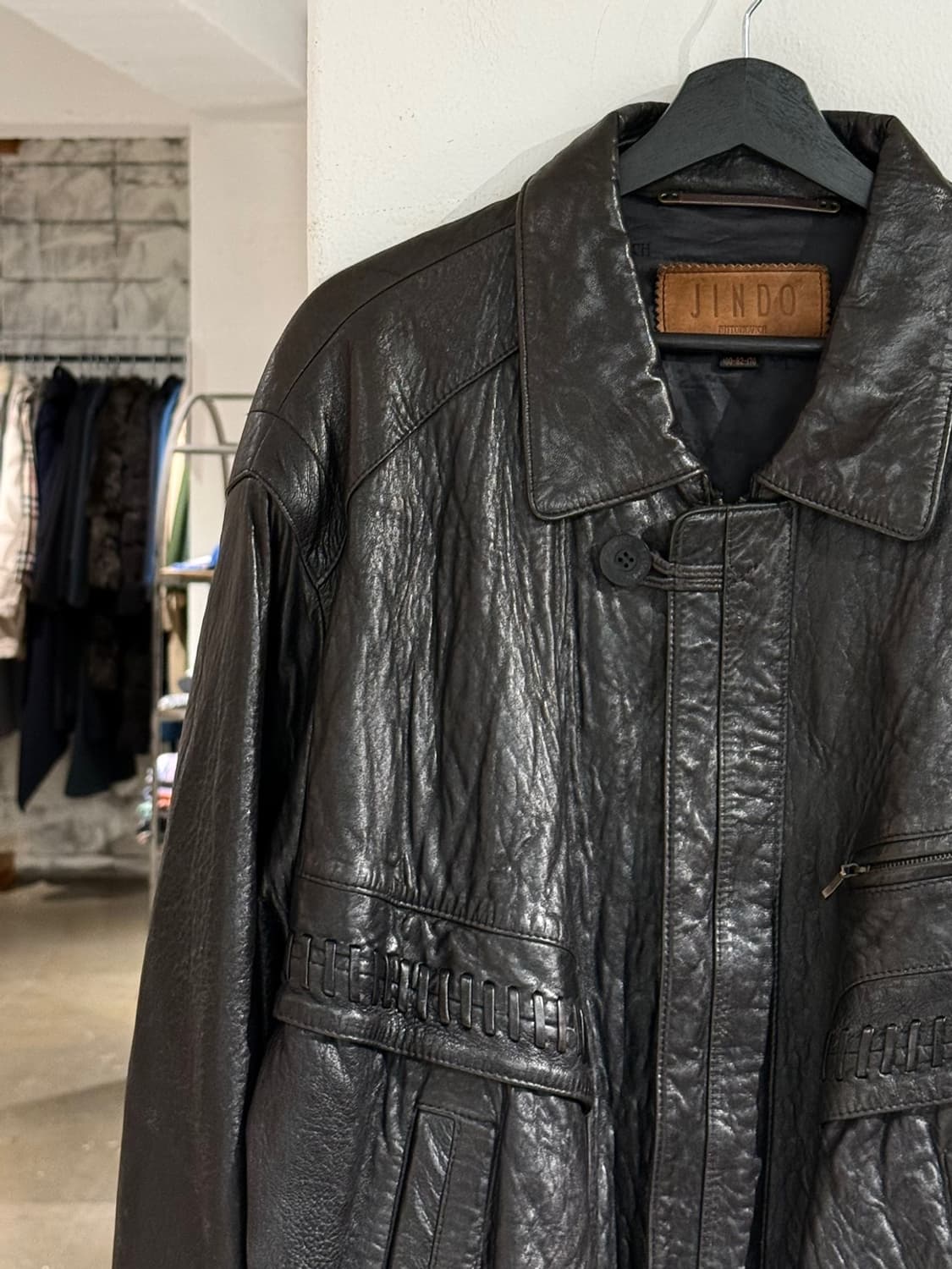 진도 딥브라운 램스킨 레더 봄버 자켓 상품이미지2