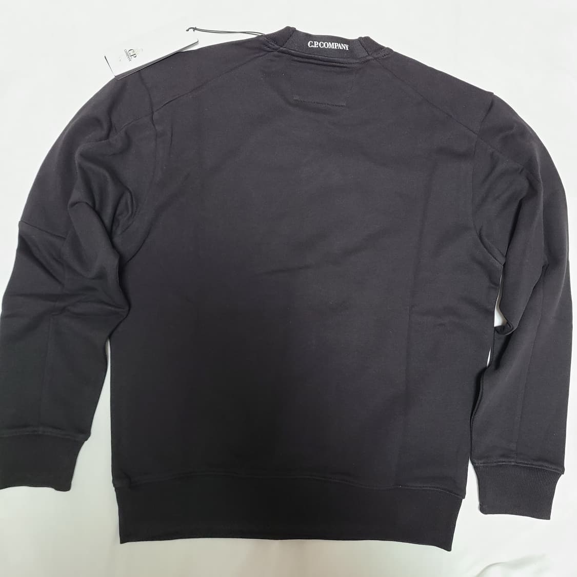 CP컴퍼니 맨투맨 렌즈 와펜 스웨트셔츠 블랙 상품이미지4