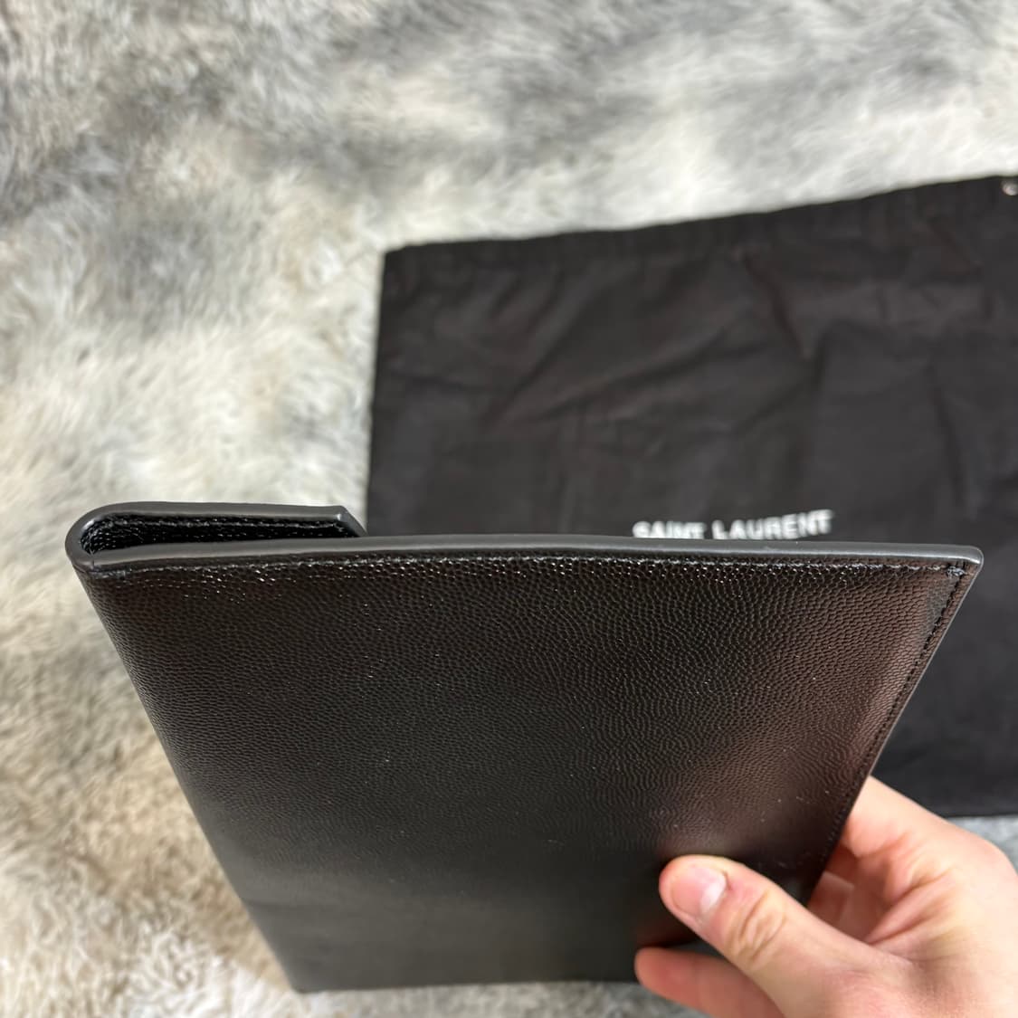 입생로랑 업타운 클러치 금장 새상품급 상품이미지5