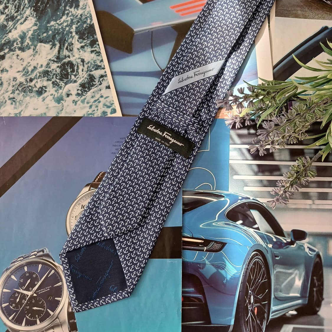 페라가모 실크 네이비 앵커 패턴 넥타이 8.2cm A+등급 A18928
 상품이미지4