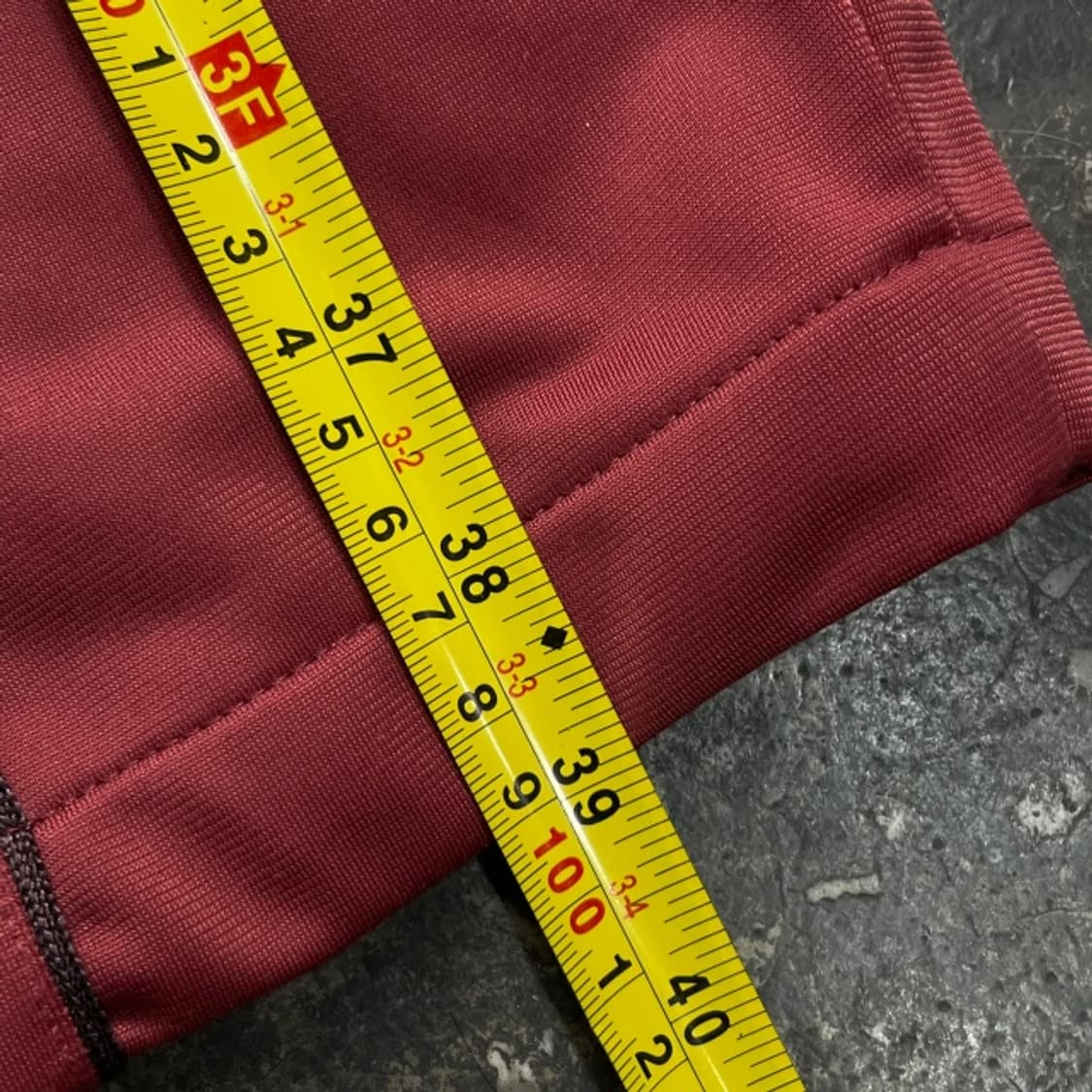 100 아디다스 버건디 핀턱 팬츠  상품이미지9