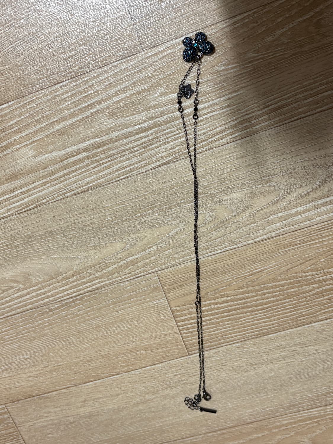 안나수이 블랙체인 나비 목걸이 상품이미지5