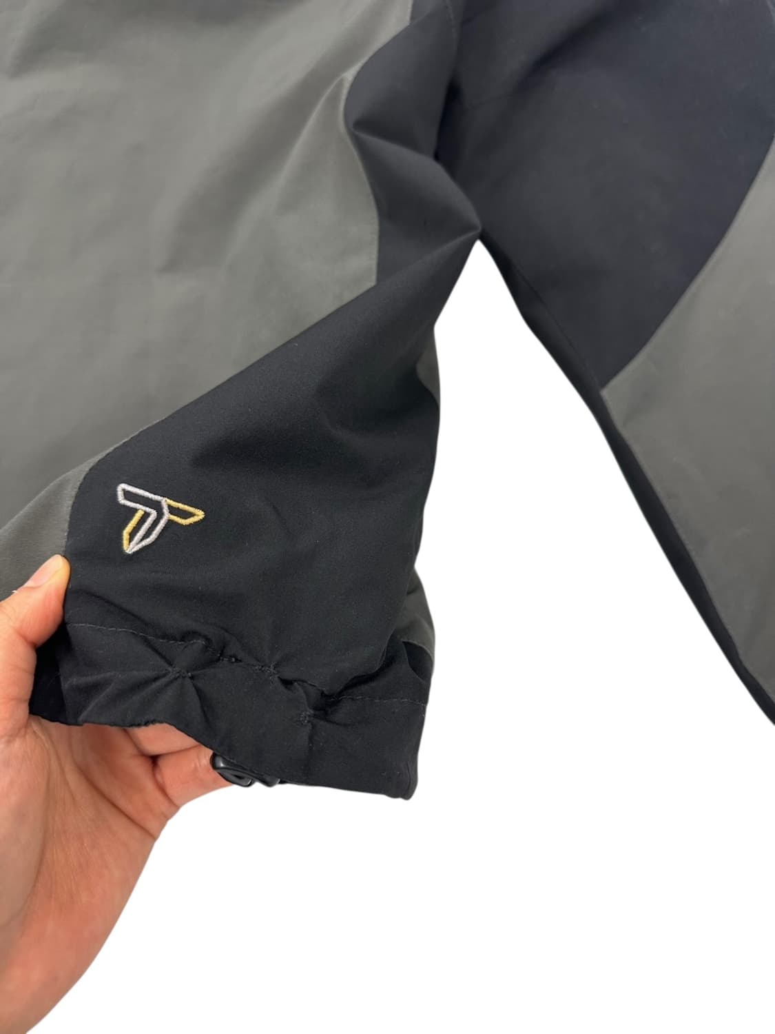 컬럼비아 콜롬비아 고어텍스 바람막이 블랙&카키그레이 (XL) 상품이미지8