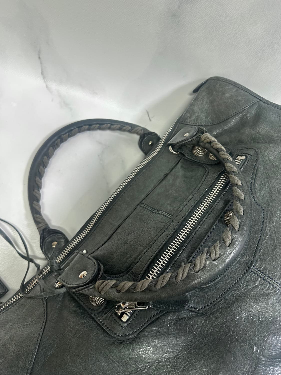 [A 정품] 발렌시아가 시티 모터백 라지 블루그레이 상품이미지8