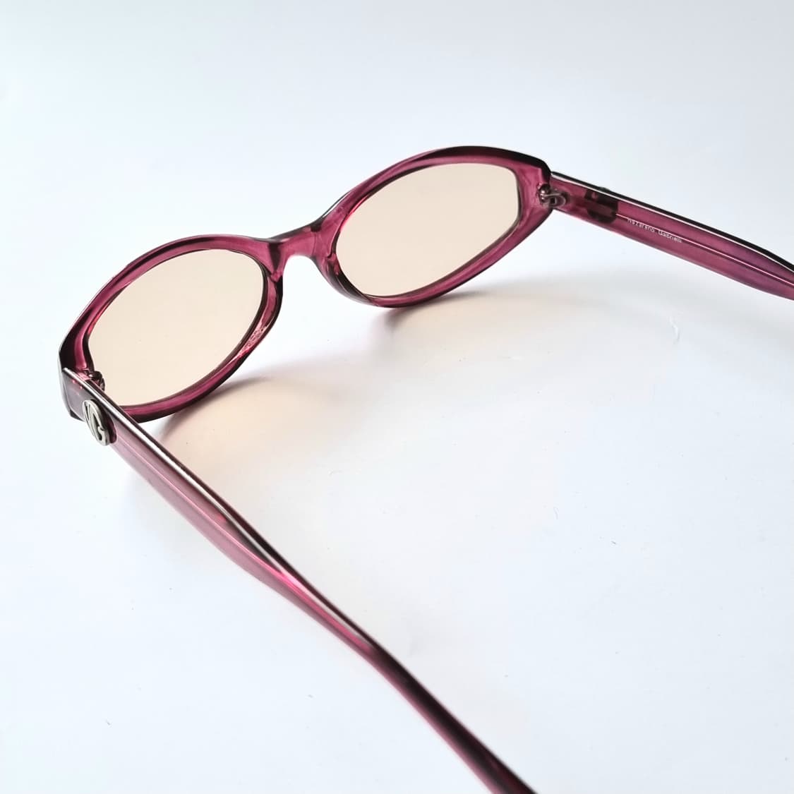 데드스탁 Y2K 무드 끝판왕 딥 퍼플 틴트 오벌 선글라스 상품이미지4