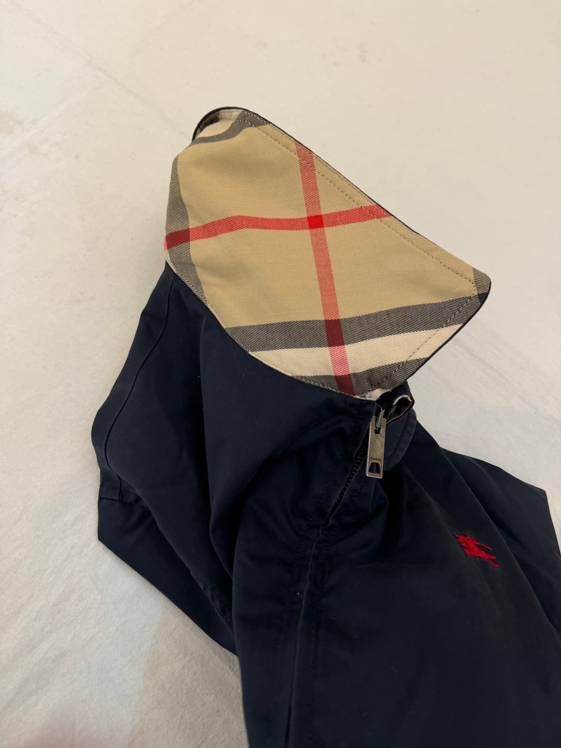 버버리 체크안감 블루종 스윙탑 자켓 네이비 상품이미지7