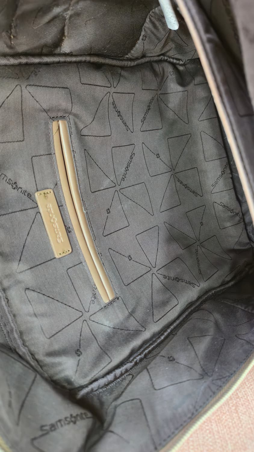 쌤소나이트의 APLEY 백팩 브라운 색상 상품이미지8