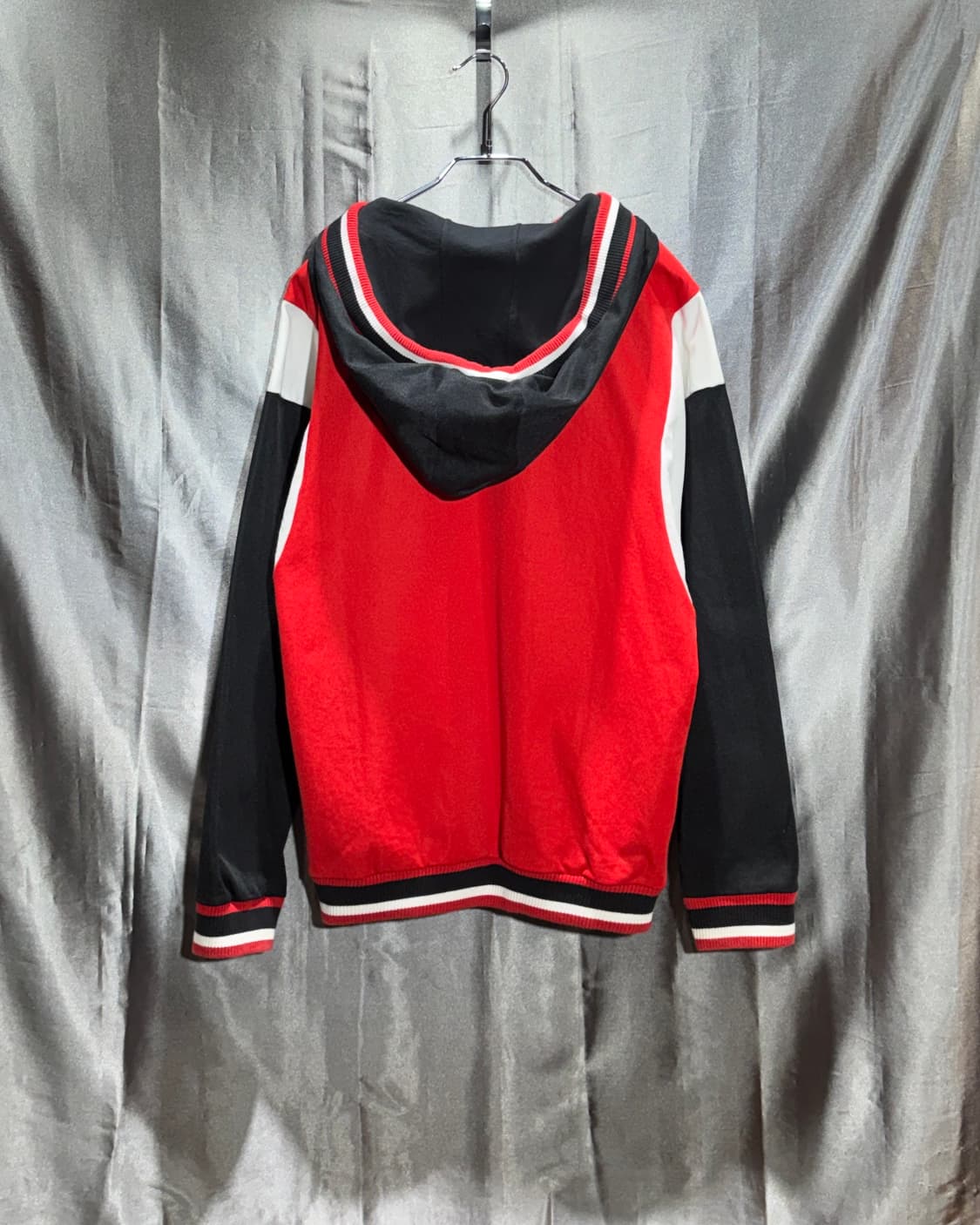 M 아디다스 빅로고 배색 레드 후드티 상품이미지3