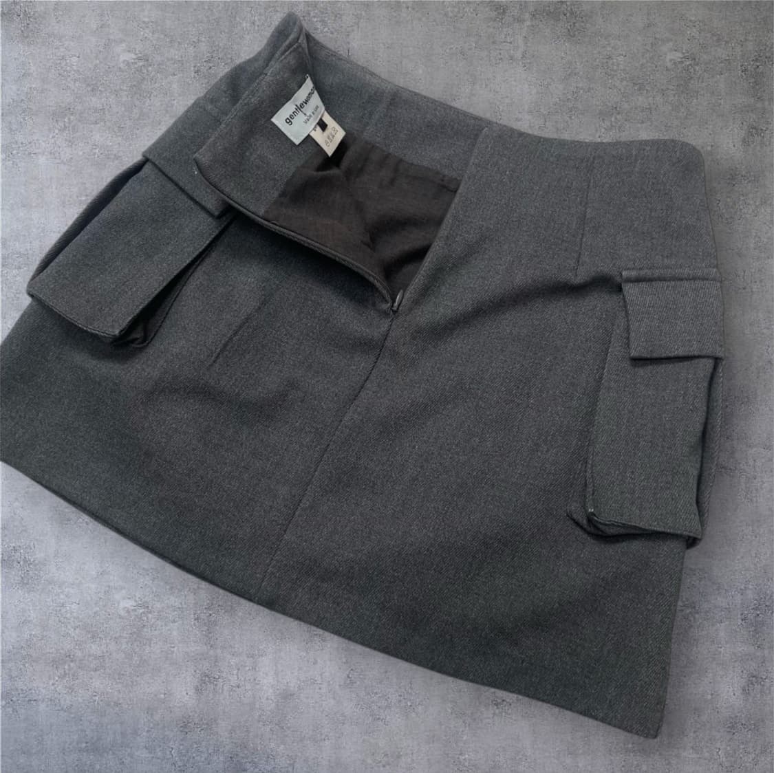 젠틀우먼 그레이 프레피룩 와펜 오버핏 자켓 카고 미니스커트 셋업 M 상품이미지10