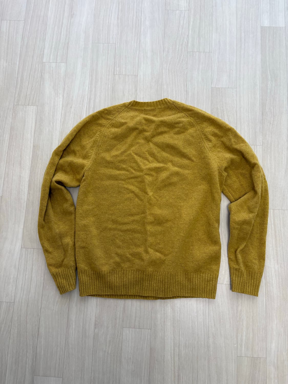 남성 유니클로 니트 골드색 상품이미지3