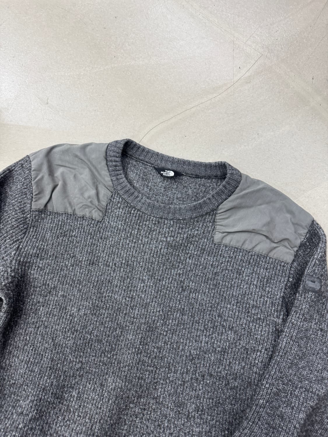 노스페이스 숄더 패디드 니트 XL 상품이미지2