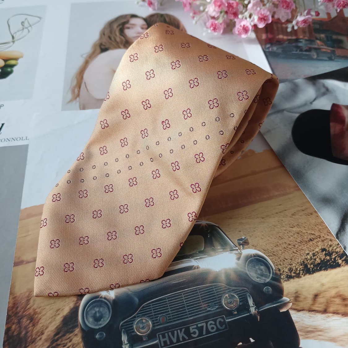 웅가로 실크 골드 플라워 자카드 넥타이 9.3cm A등급 A19102
 상품이미지2