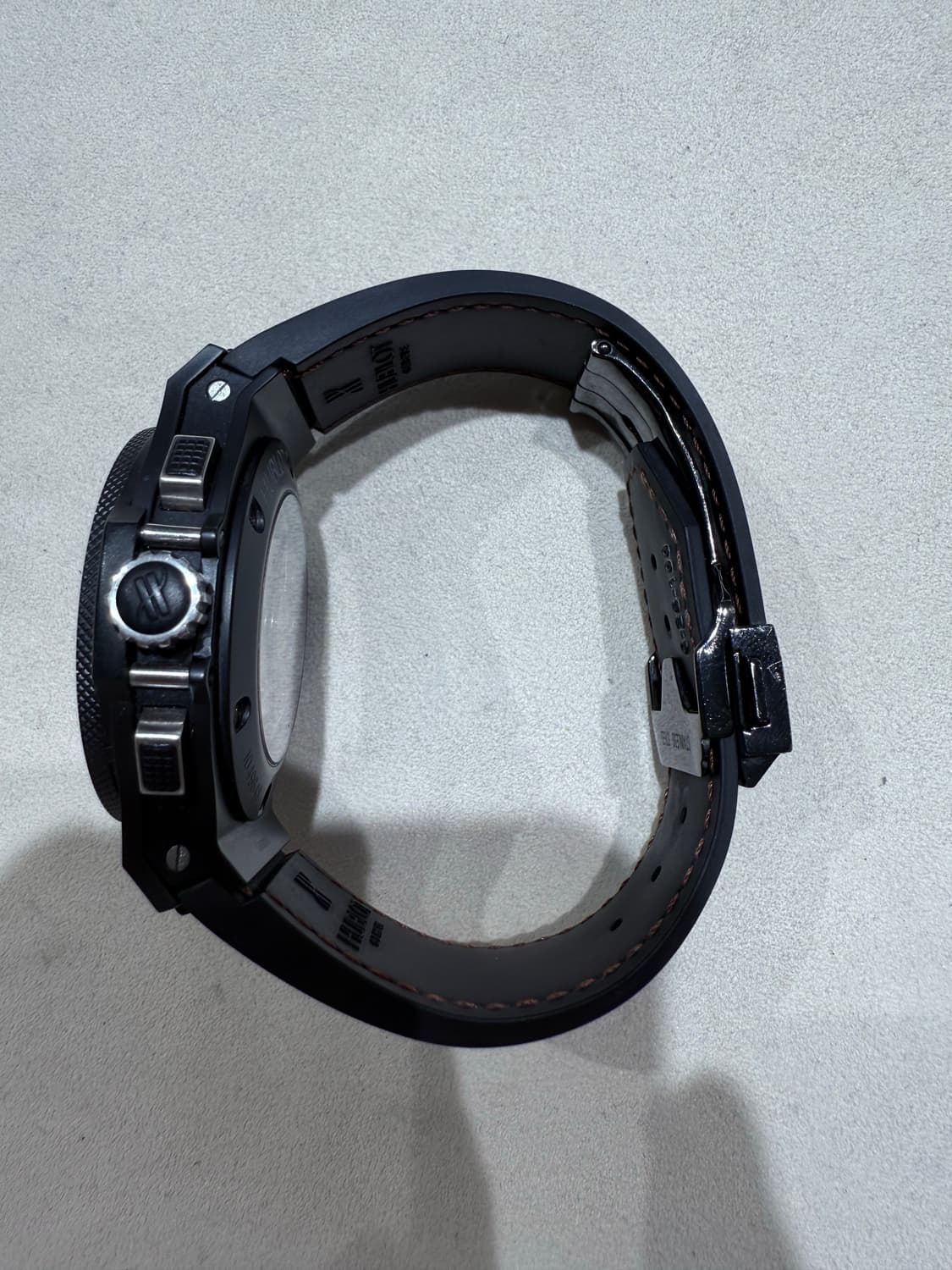 위블로 빅뱅 세라믹 44mm 상품이미지3