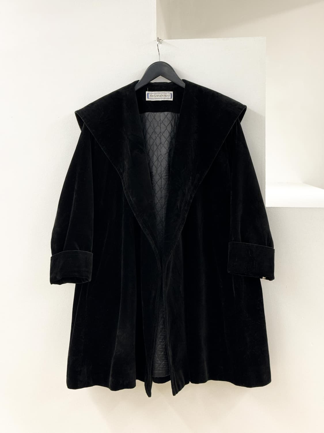  Yves SaintLaurent velvet coat 상품이미지2