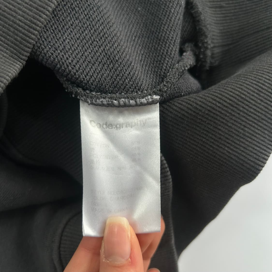 Code graphy 코드그라피 로고 프린팅 차콜 후드티  상품이미지6