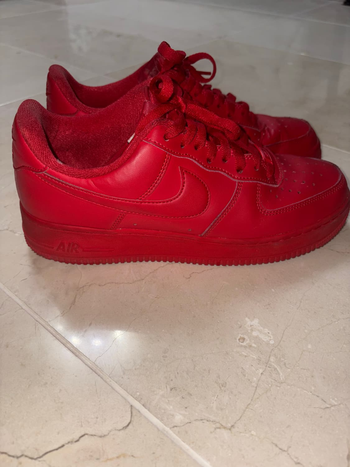 나이키 에어포스1 트리플 레드 270 상품이미지3