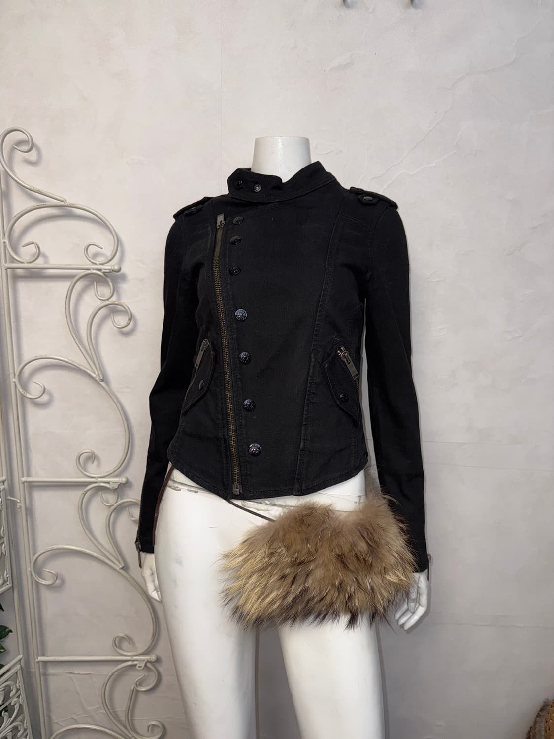 Guess black button slim rider jacket  상품이미지5