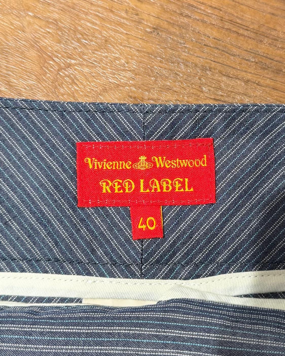 비비안웨스트우드 레드라벨 그레이 스트라이프 하프 팬츠 상품이미지7