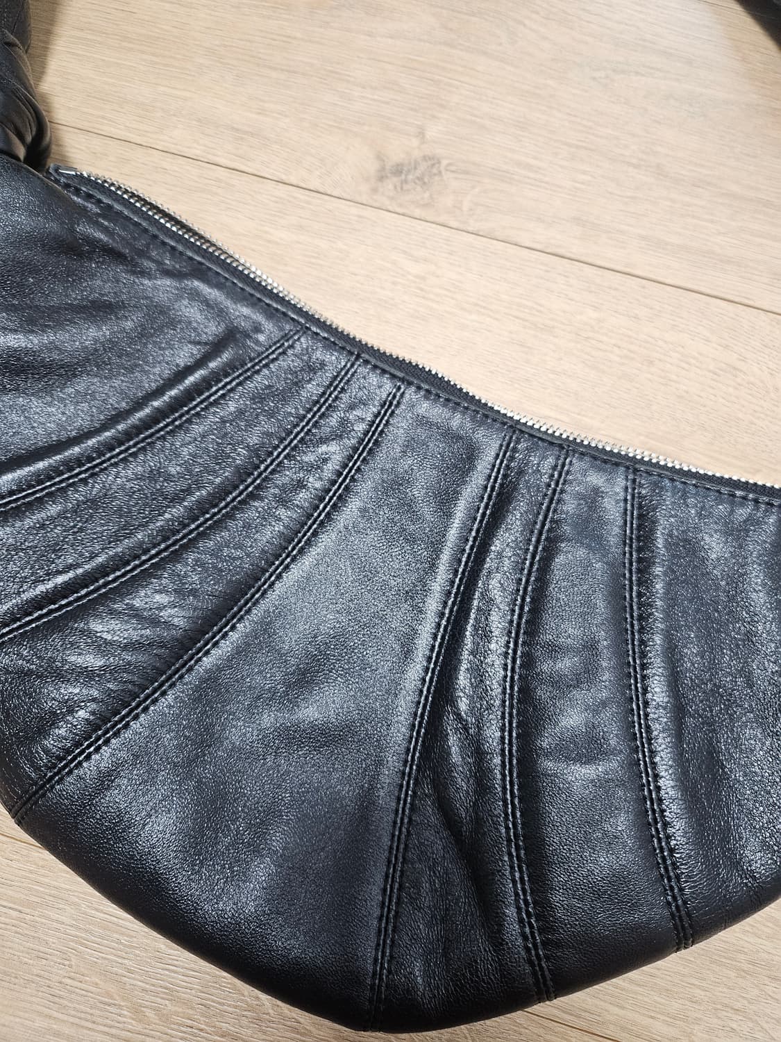 르메르 크루아상 백 소프트 나파 레더 백 스몰 상품이미지10