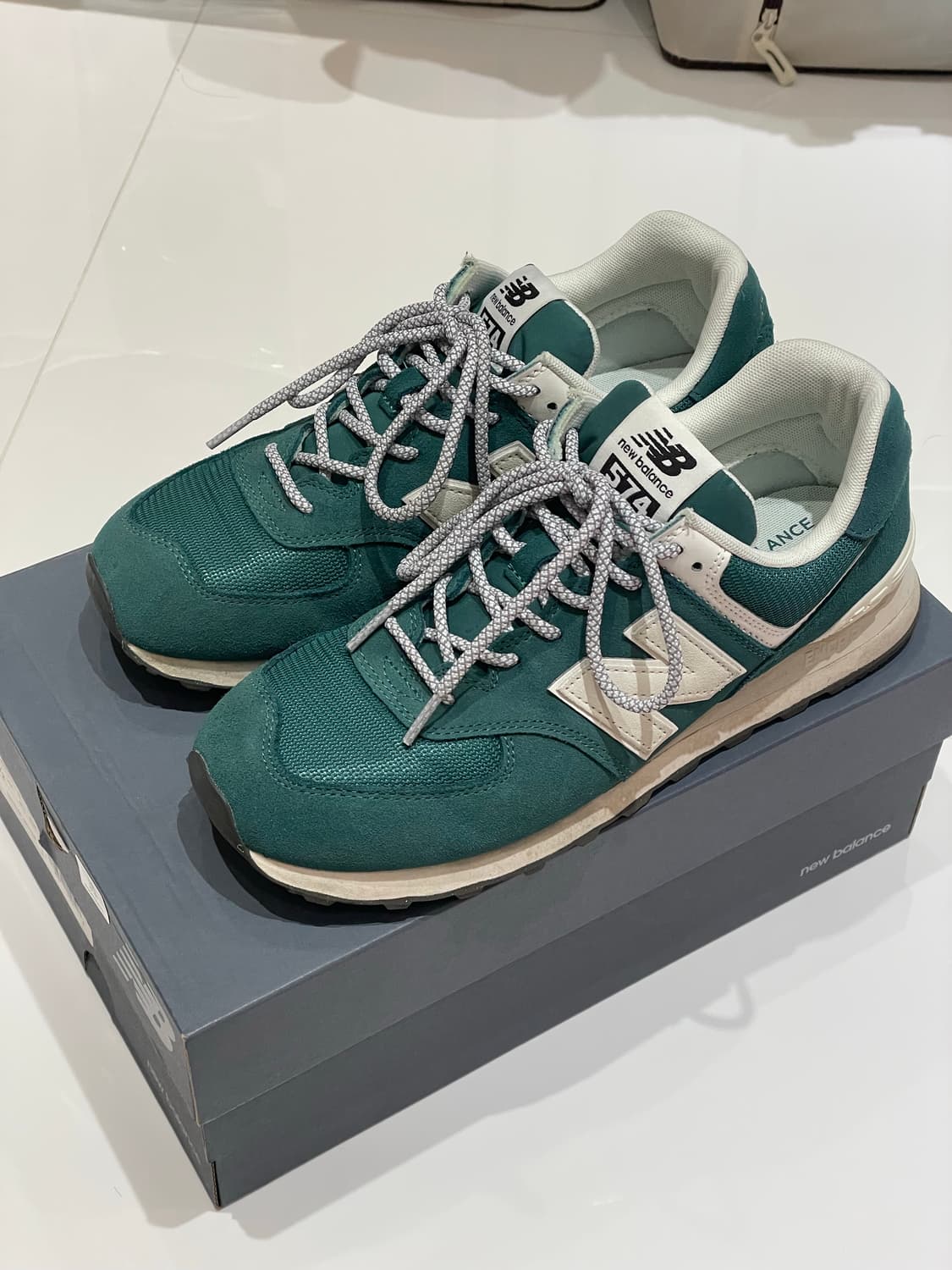 뉴발란스574 285사이즈 판매합니다 상품이미지2