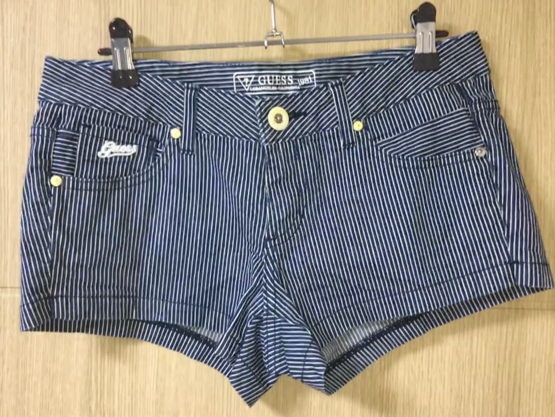 Guess stipe shorts 상품이미지1