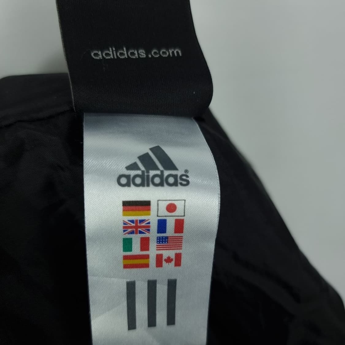 [아디다스] 레더 스트라이프 나일론스트링 트랙 팬츠 블랙 M19885 상품이미지8