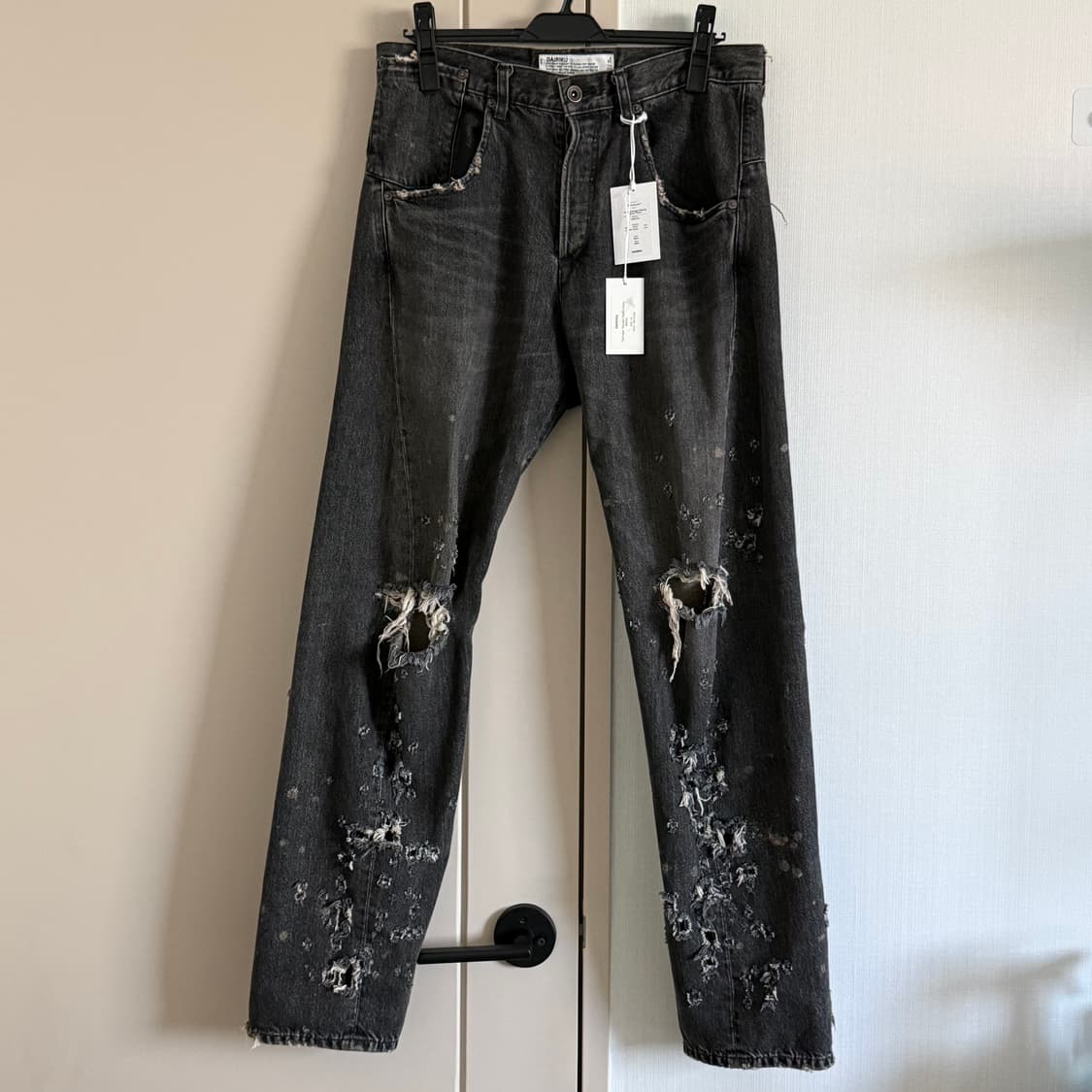 DAIRIKU Super Damage Draping Denim Pants 상품이미지6