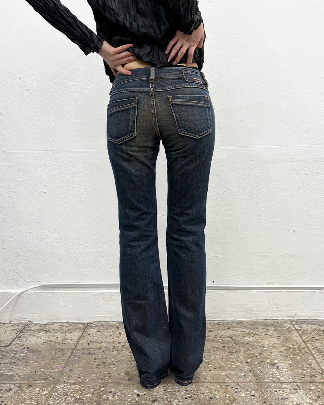 디젤 로우라이즈 부츠컷 데님팬츠 상품이미지2