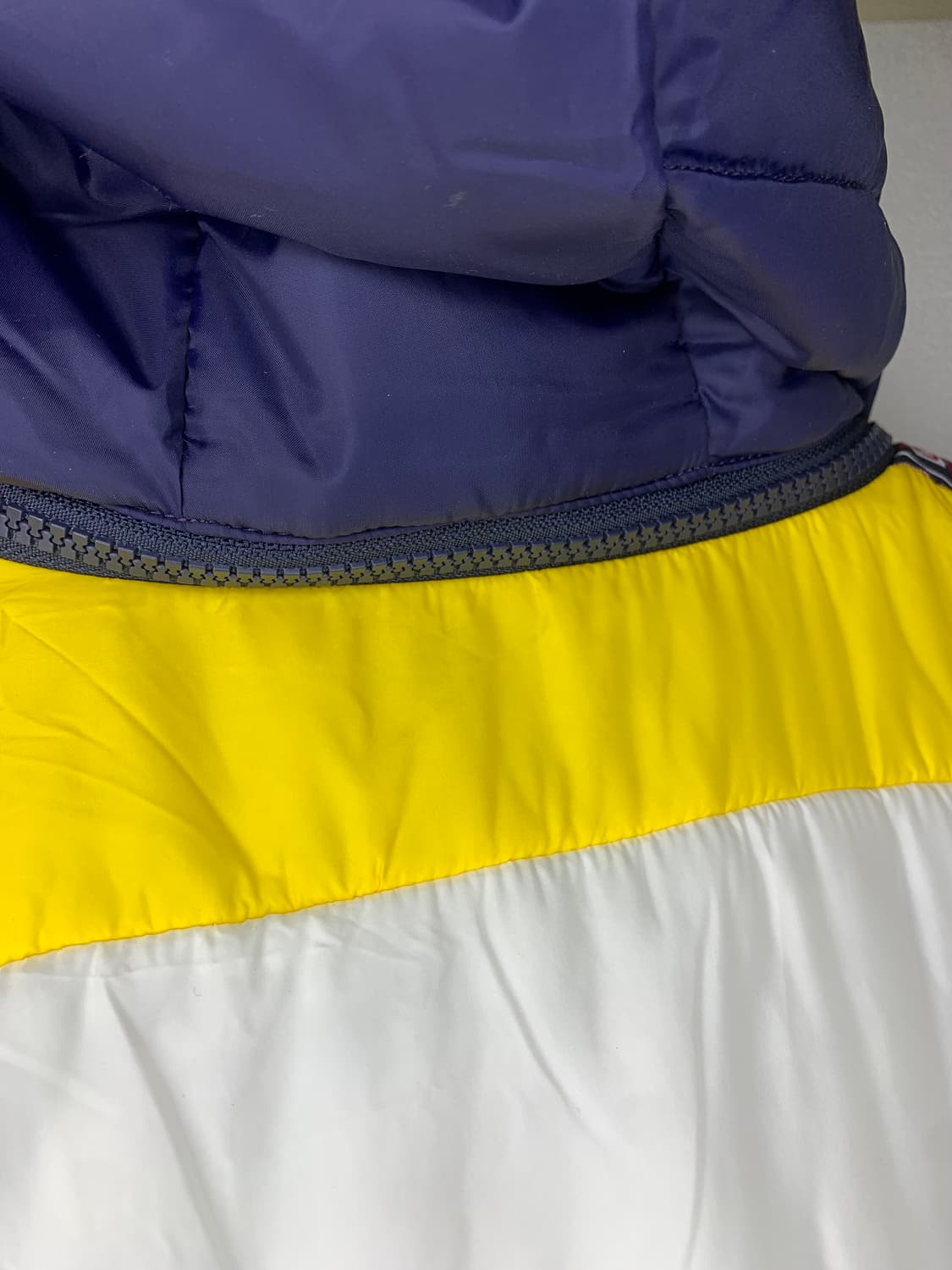 마크앤로나 블루/옐로우 컬러 패딩 점퍼입니다 상품이미지5