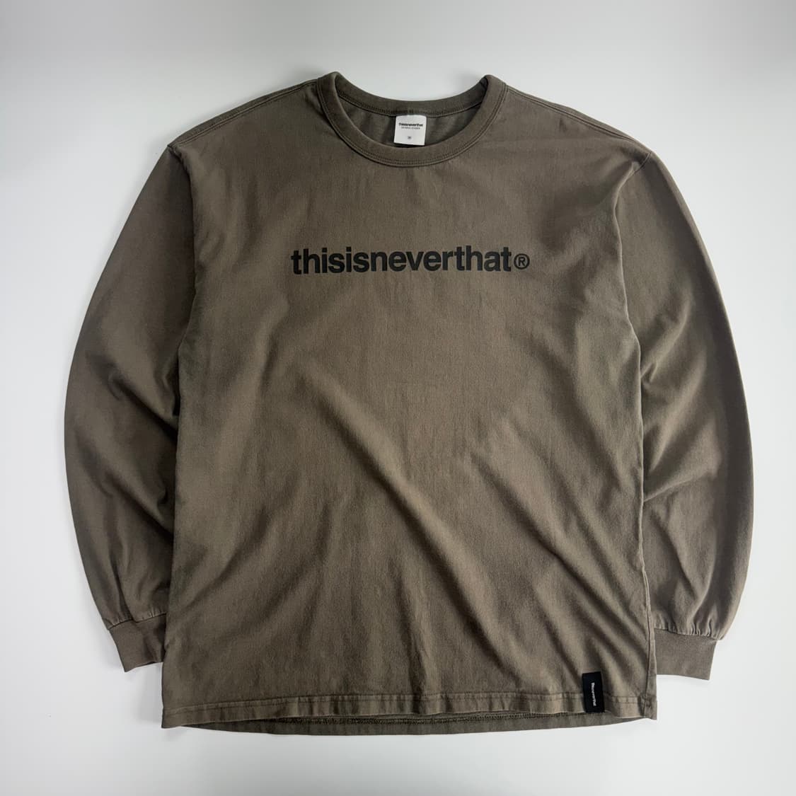 Thisisneverthat 디스이즈네버댓 브라운 롱슬리브 상품이미지3