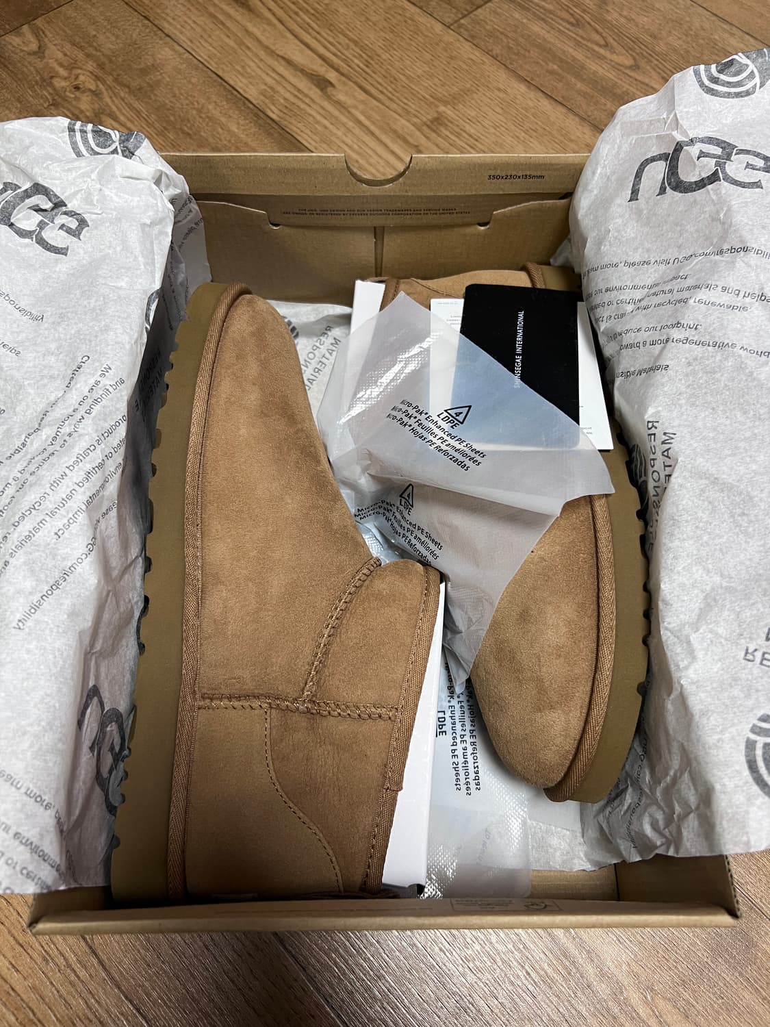 클래식 울트라 미니 US10 체스트넛 부츠 상품이미지4