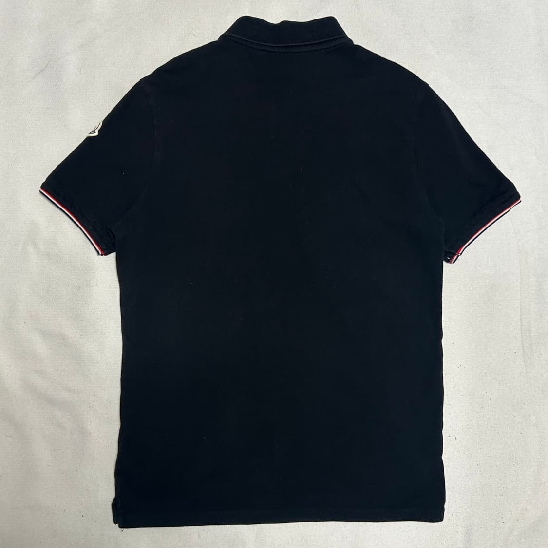 M 몽클레어 블랙 카라 반팔 티셔츠  상품이미지3