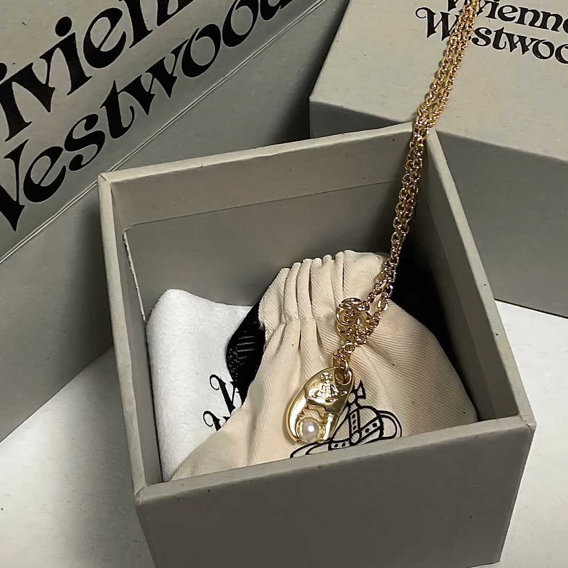 풀박스) 비비안웨스트우드 프레다 골드 펜던트 목걸이 상품이미지2