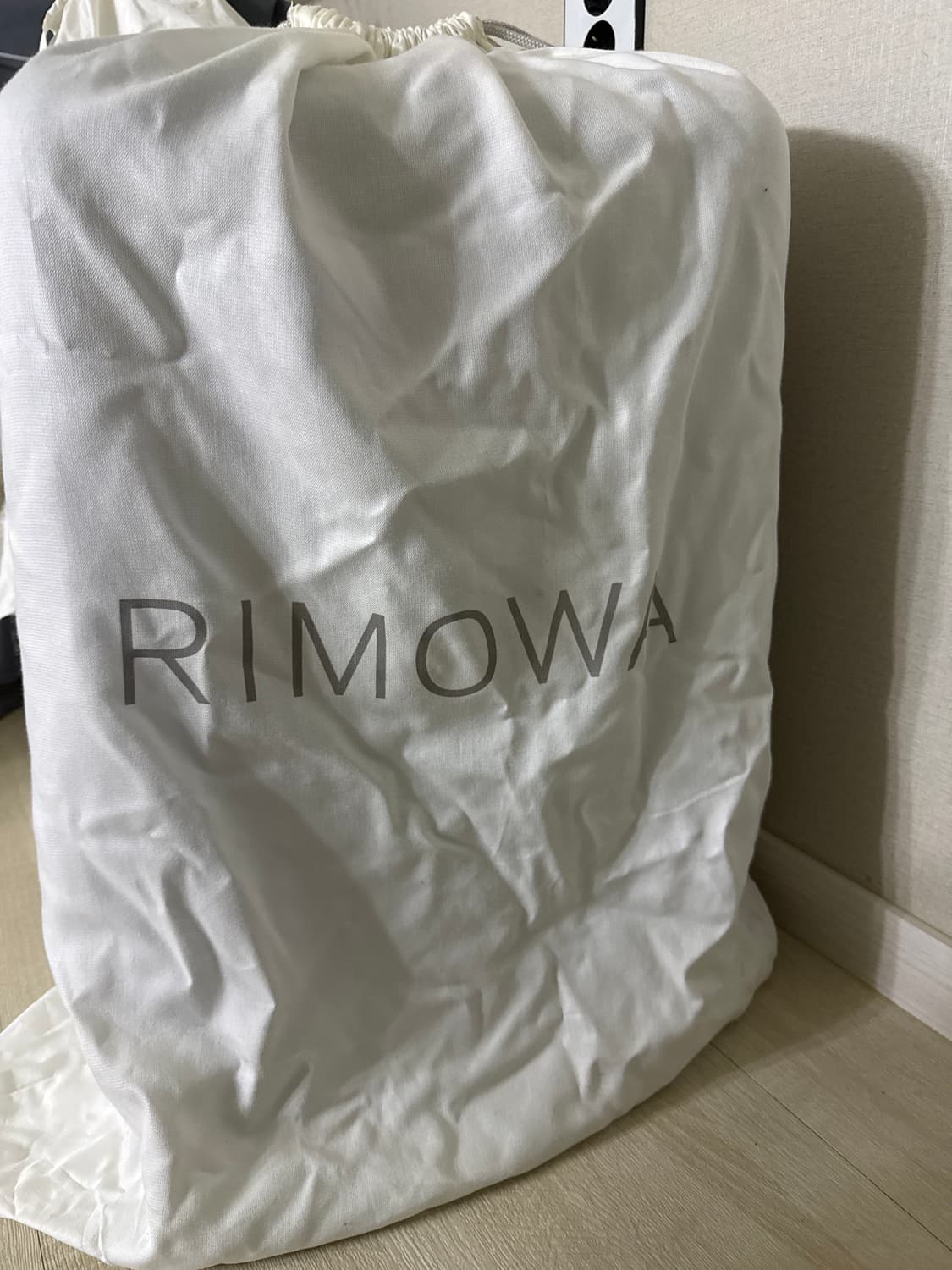 Rimowa 리모와 에센셜 캐빈 상품이미지5