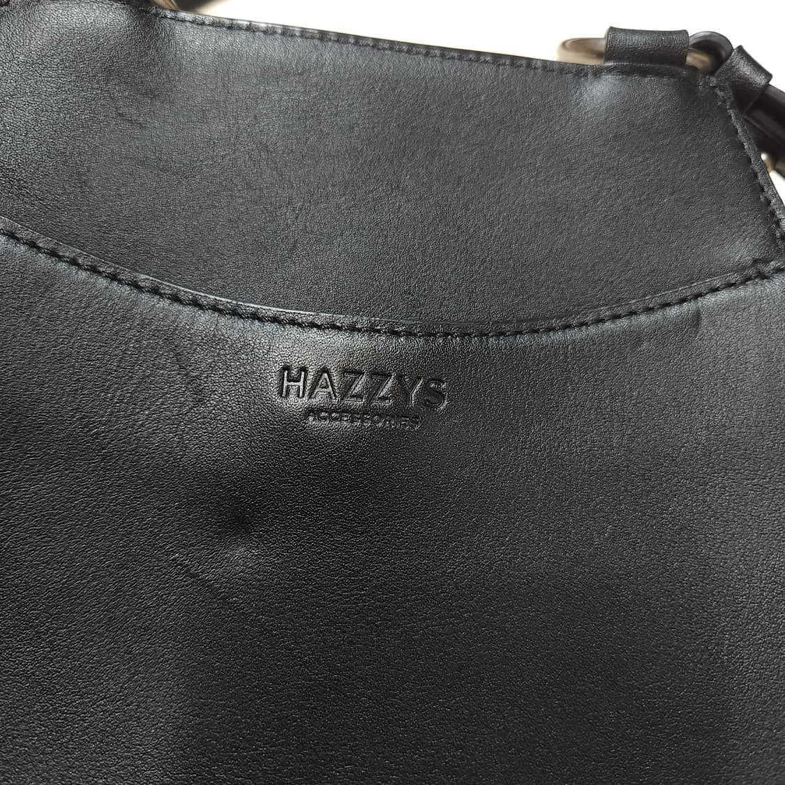 [OS] 헤지스 블랙 레더 숄더백 상품이미지4