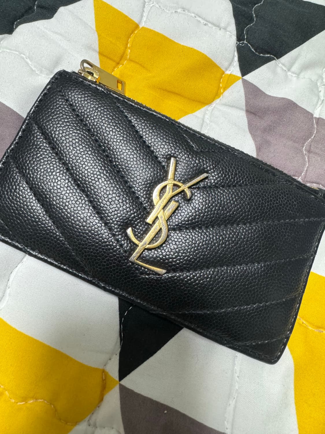 정품 입생로랑 지퍼 지갑 상품이미지1