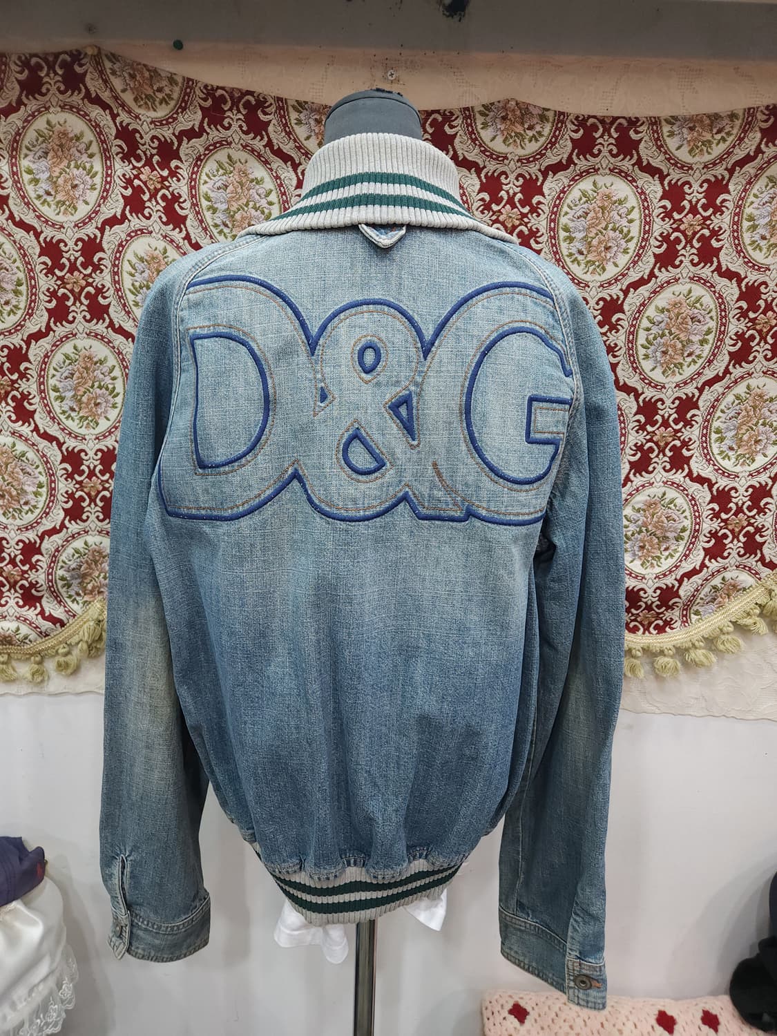 돌체엔가바나 빅자수로고 데님 보머 자켓

 상품이미지9