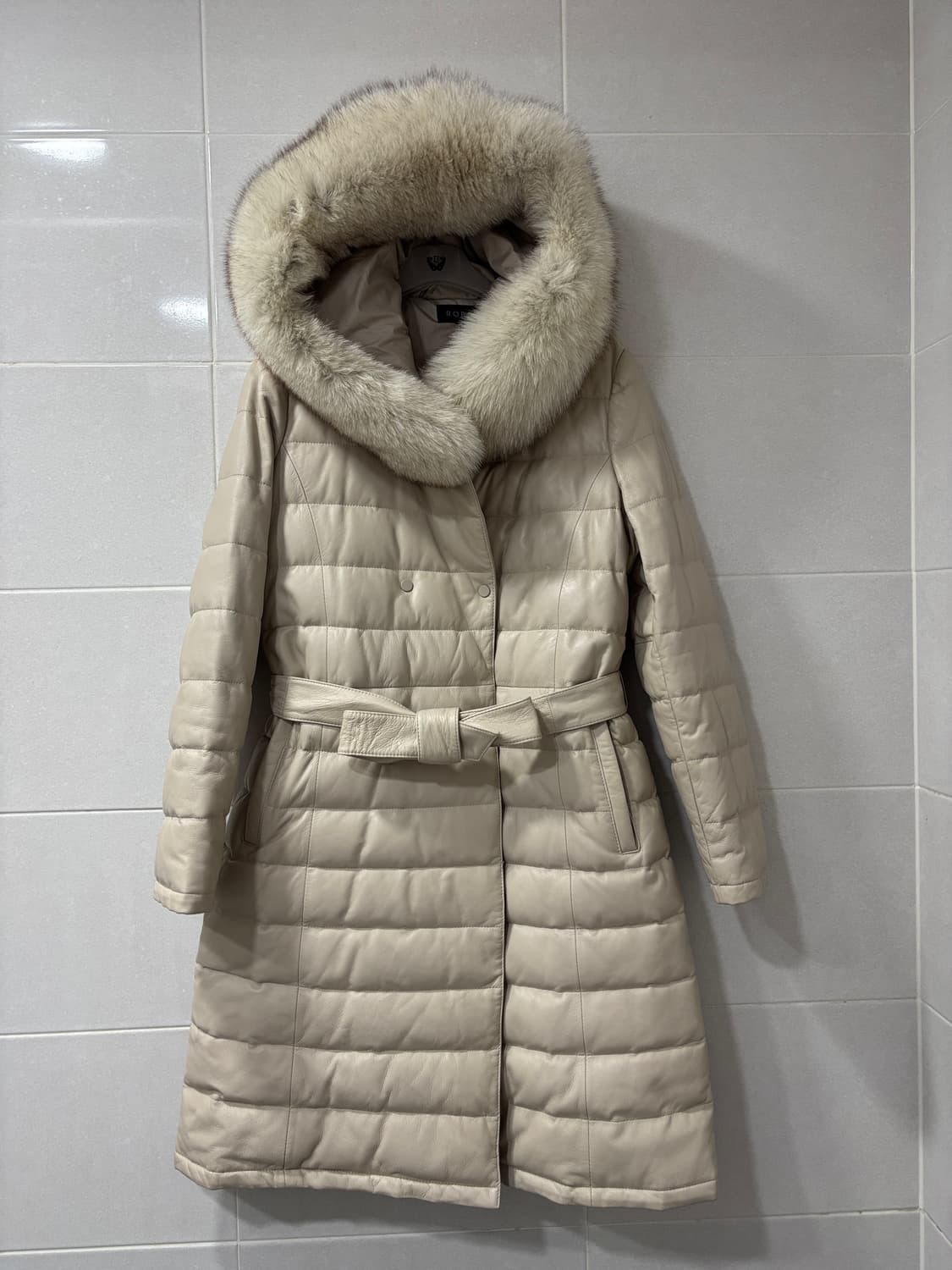 로보 양가죽 패딩코트 상품이미지1