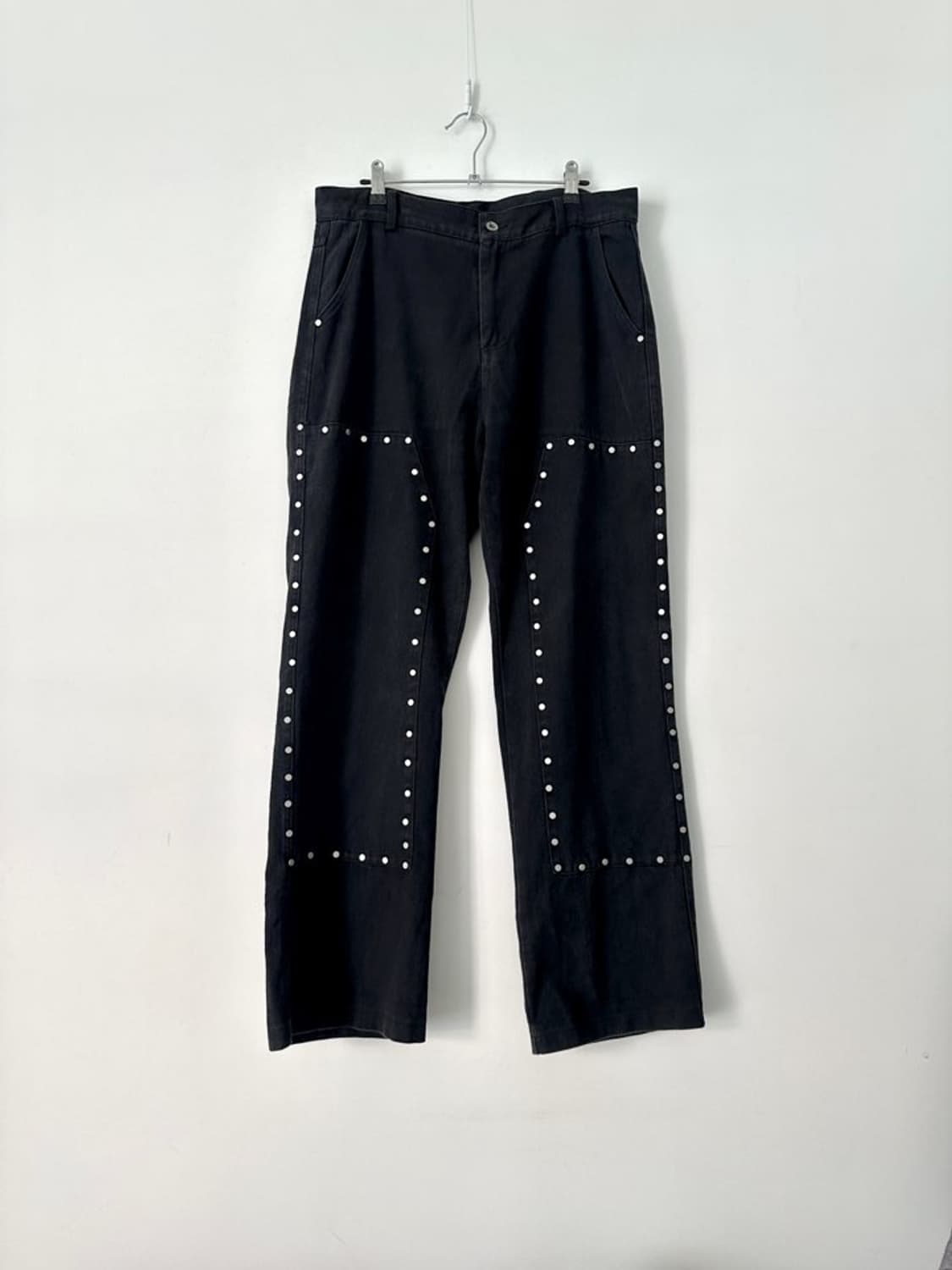 Square stud point pants / black 상품이미지1