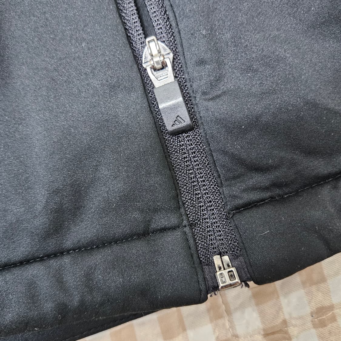 아디다스 경량패딩 후드집업 자켓 남자100 상품이미지5