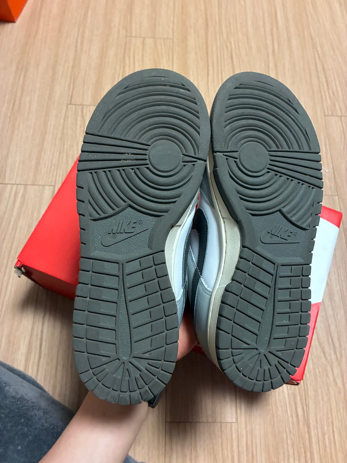 나이키 덩크 로우 라이트 스모크 그레이 245 상품이미지2