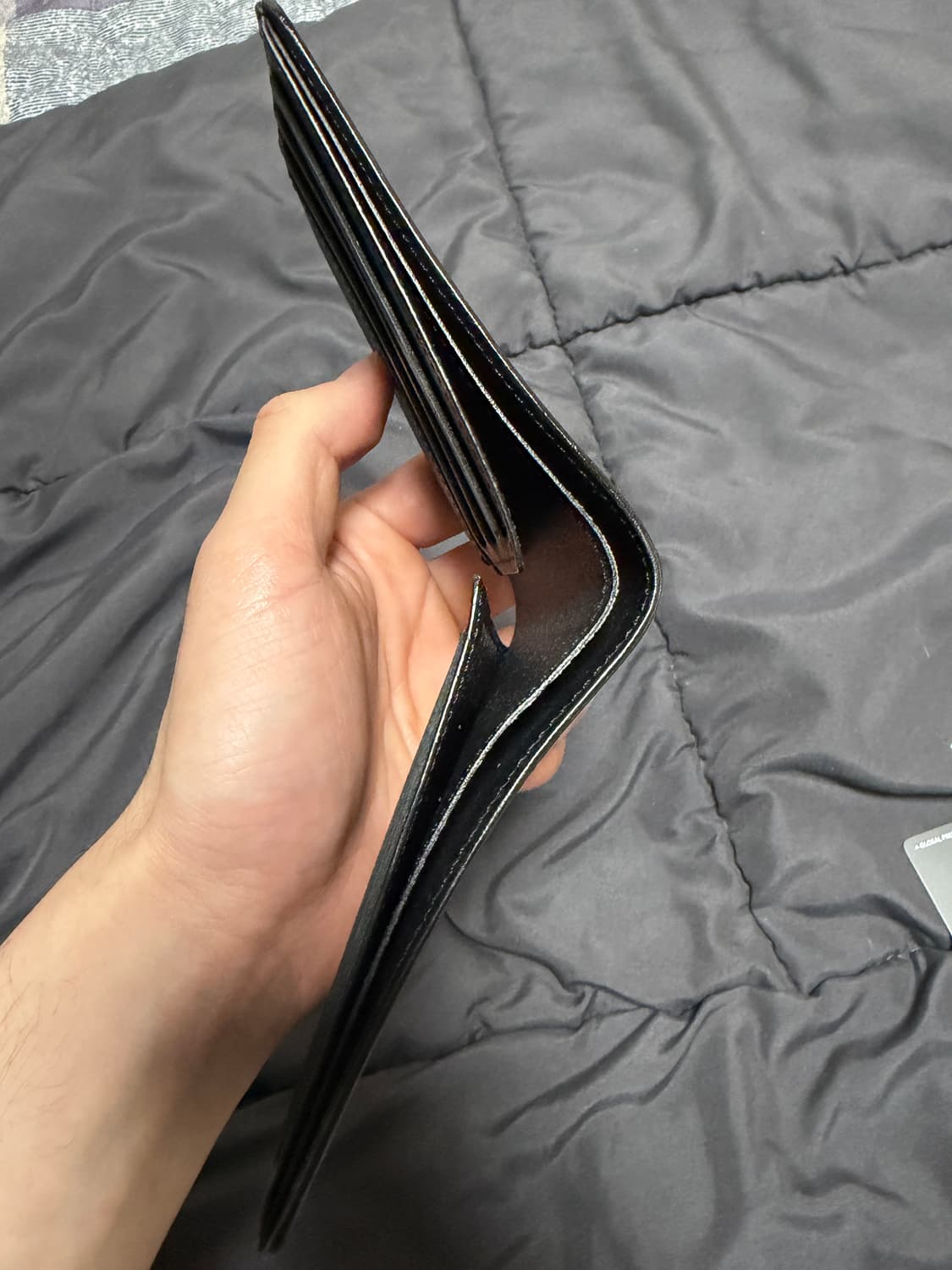 루이비통 슬렌더 월릿 모노그램 이클립스 상품이미지4