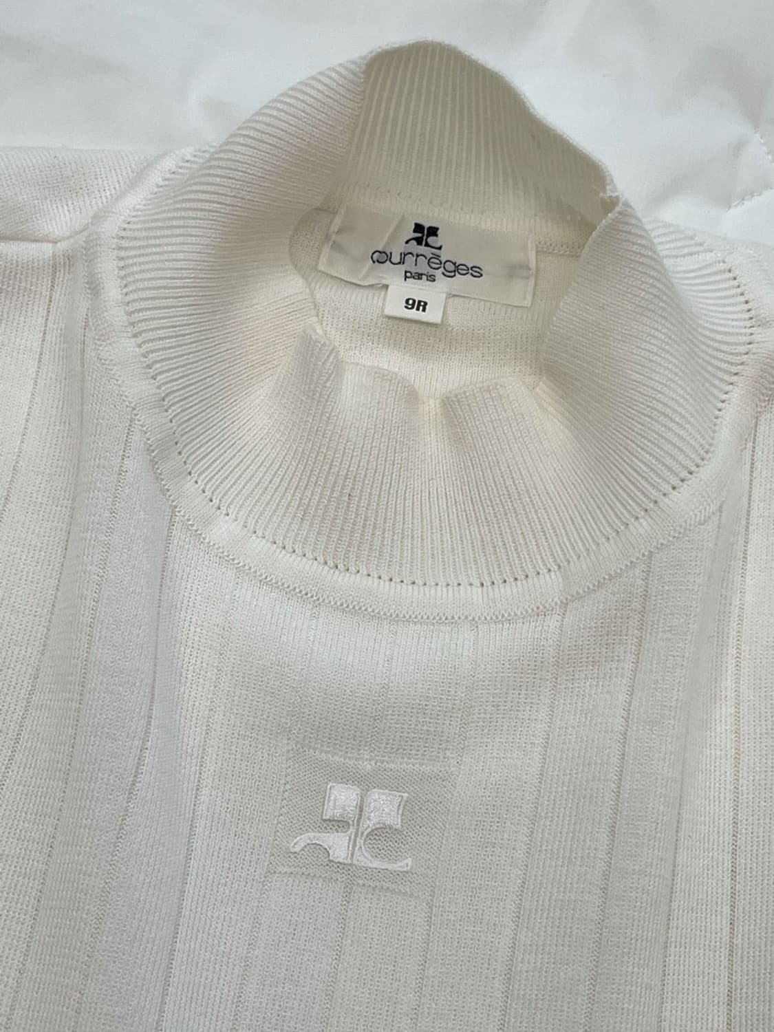 courreges / 꾸레쥬  화이트 로고 반팔 니트     상품이미지1