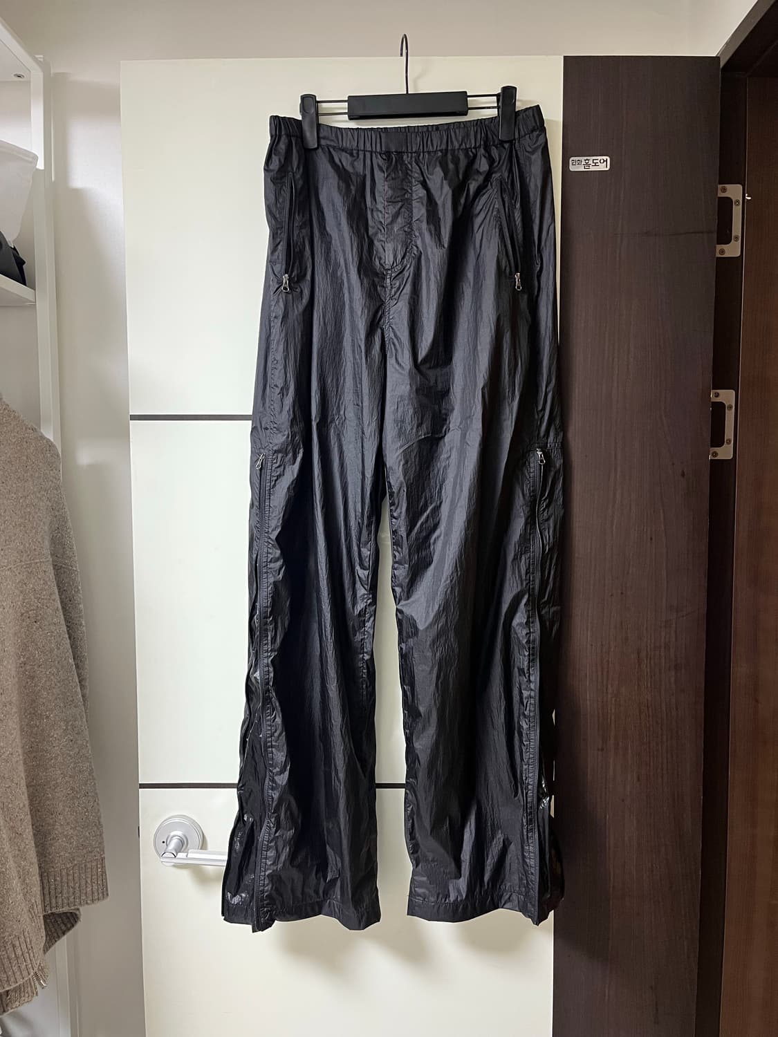 아모멘토 나일론 밴딩 팬츠 (블랙 L) 상품이미지2