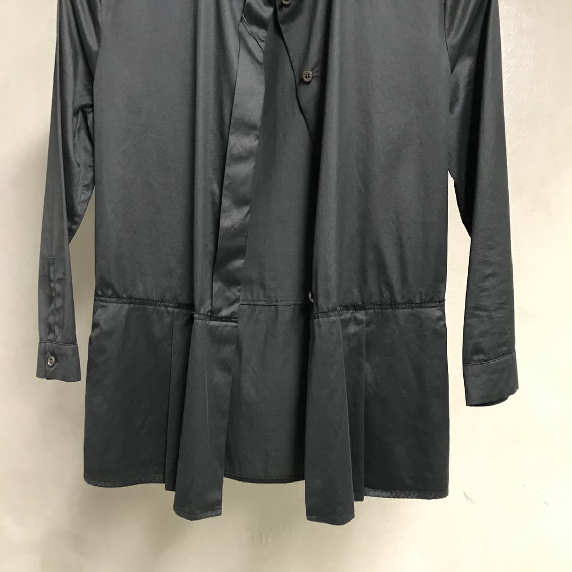 프라다 블랙 셔츠 38(W) 상품이미지3