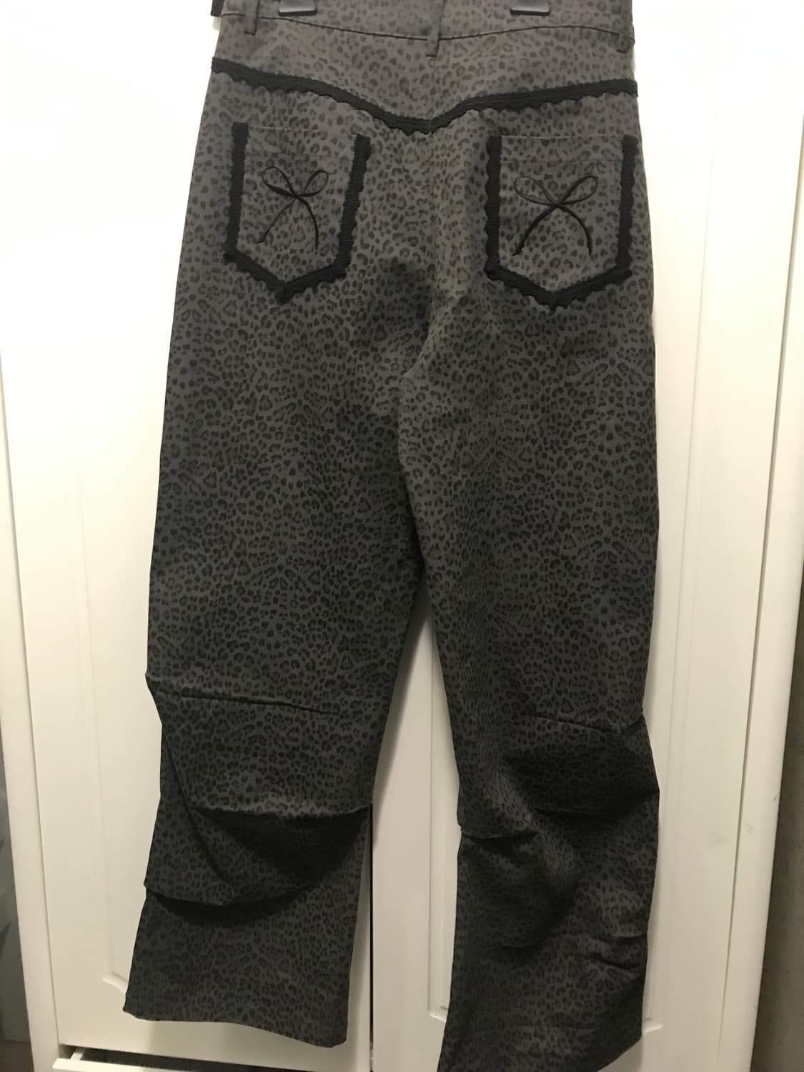셋업이엑스이 레오파드 레이스 팬츠 차콜 상품이미지3