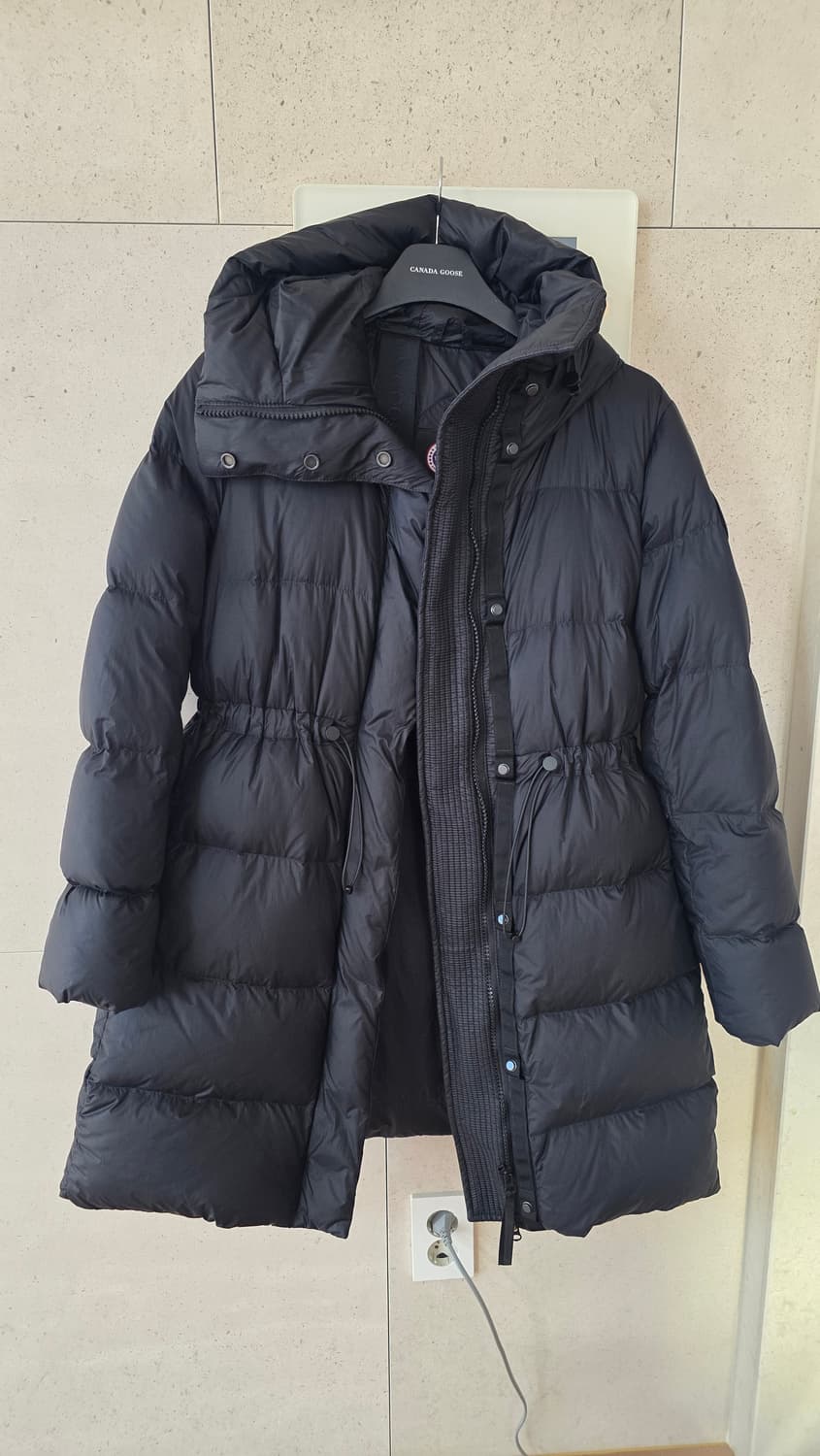 캐나다구스 몽고메리 패딩 코트 블랙 상품이미지1