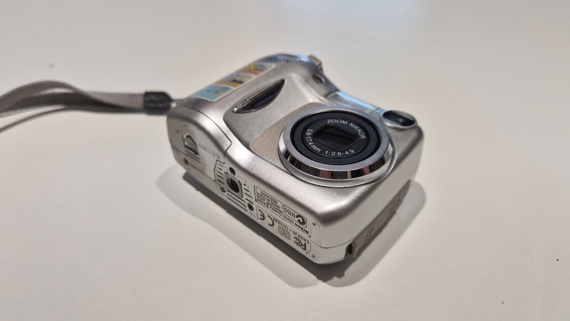 작례O 초소형 디카 니콘 쿨픽스 3100 디지털카메라 빈티지 카메라 상품이미지7