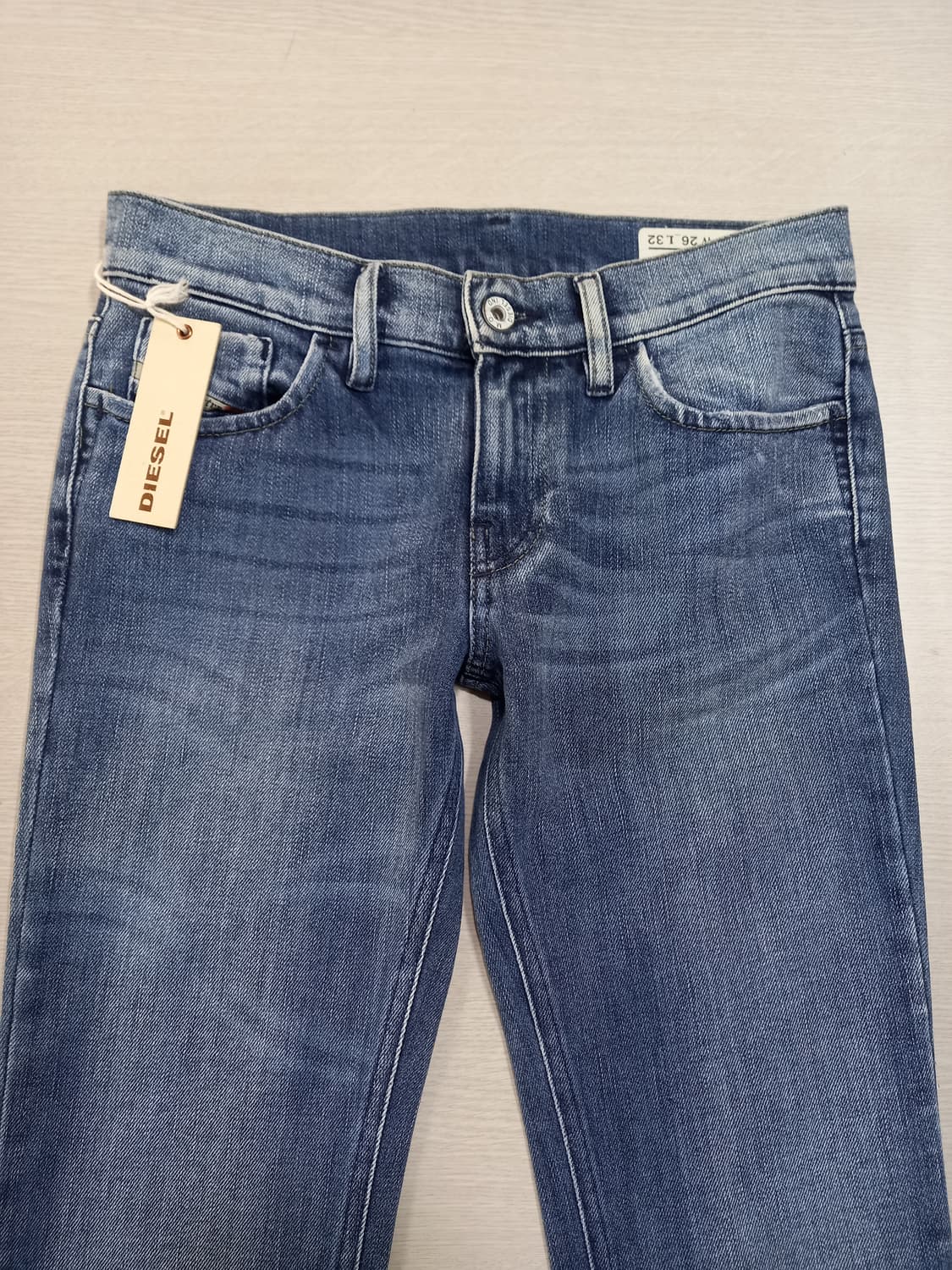 26 새상품 DIESEL LIV 골반 워싱 일자진 26-617 상품이미지3