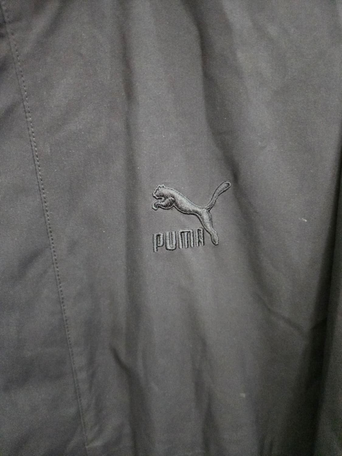 L,100)) PUMA 푸마 올블랙 바람막이 점퍼 ! 안쪽 옐로우색상! 상품이미지2